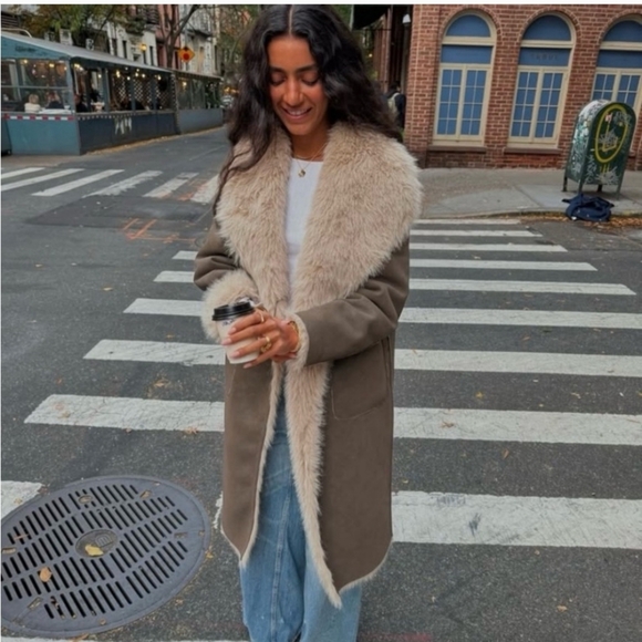 Zara Reversible Faux Fur Double Faced Coat - Picture 7 of 14